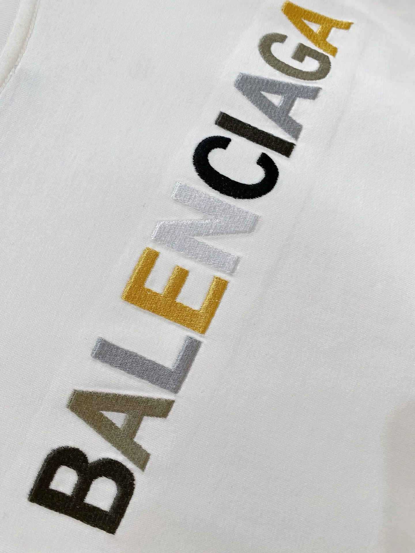 2026 New Arrival New Arrival T Premium ！ logo Premium . . . . . ！ ：Black White Sizes：M 3XL